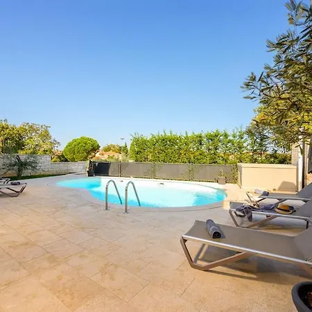 Onelia By Istrialux Vodnjan