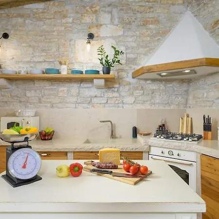 Onelia By Istrialux *