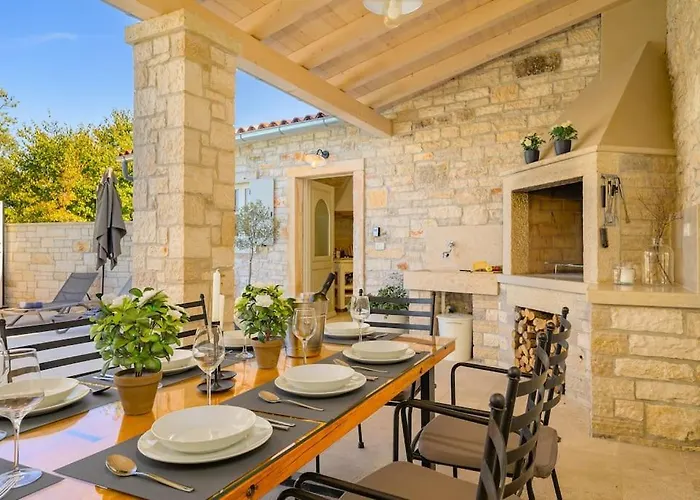 Vila Onelia By Istrialux *