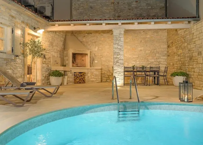 Vila Onelia By Istrialux